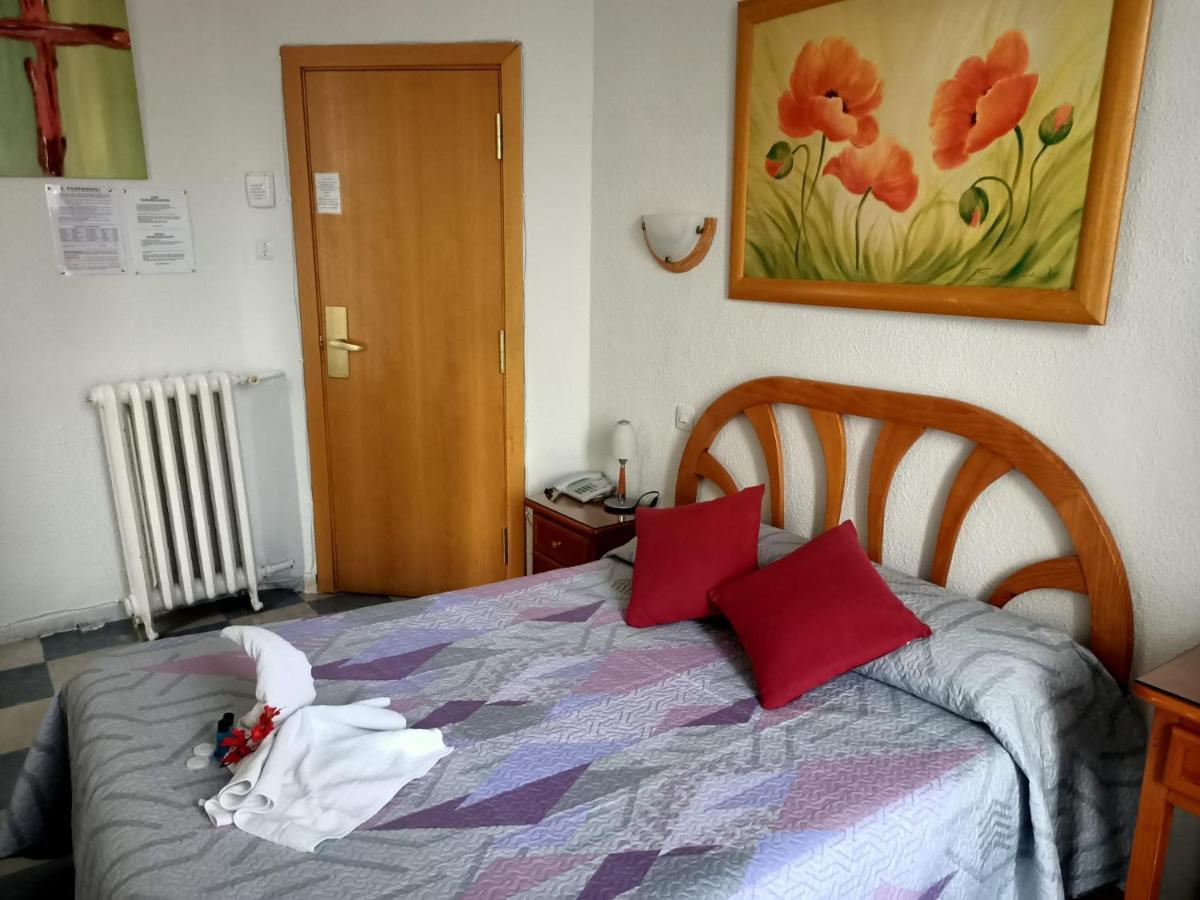 Hostal Continental Madrid Ngoại thất bức ảnh
